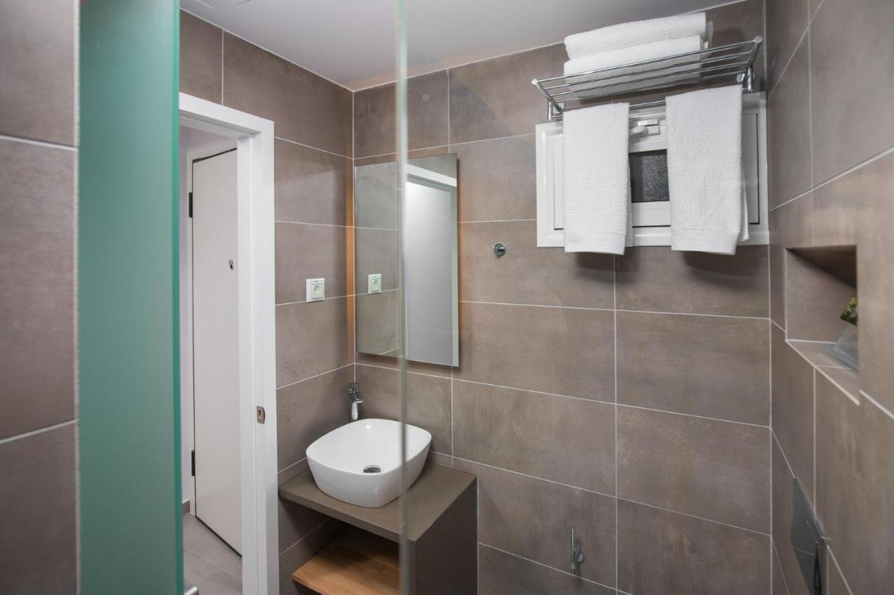 Apartmán The Square Six Atény Exteriér fotografie